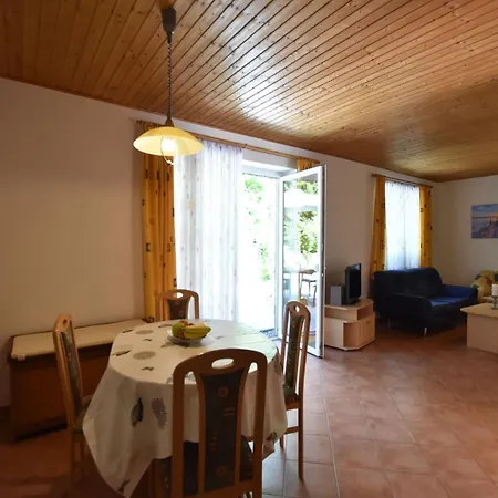 Holiday home Farm In Damshagen With Garden *